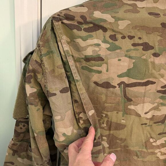 Camo Army Military Jacket. Size Medium Long. - Picture 4 of 7